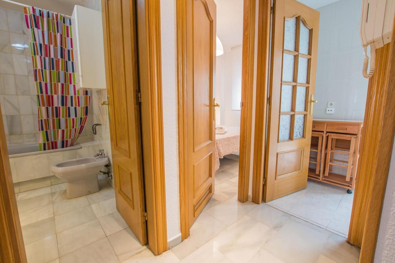 Ibericabeds Rejas Basic Apartman Granada Kültér fotó