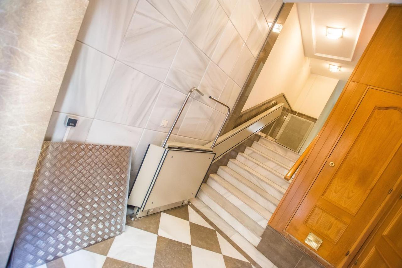 Ibericabeds Rejas Basic Apartman Granada Kültér fotó